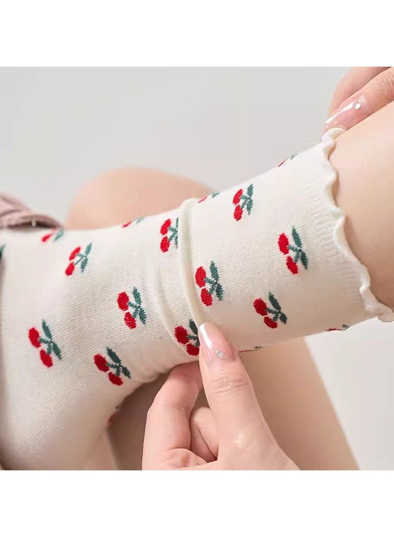 دوجويك 4 أزواج من الجوارب النسائية ذات الرقبة المستديرة ذات النمط الكرزي المكشكش، ناعمة ومريحة، تمتص العرق وجيدة التهوية، جوارب كاجوال عصرية، على طراز جامعي الأزياء الكورية، جوارب مريحة من القطن المخملي بدون عظم، جوارب طويلة على شكل باليه - Image 4