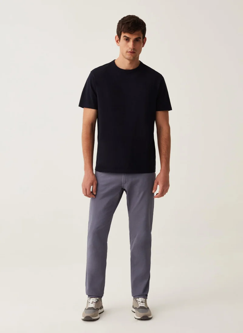 او في اس Regular-fit trousers with five pockets