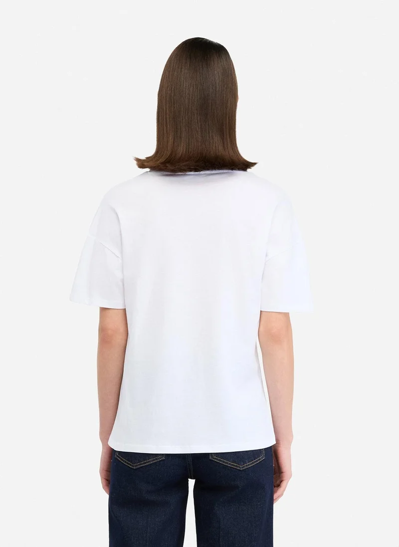 ليو جو تيشيرت بشعار