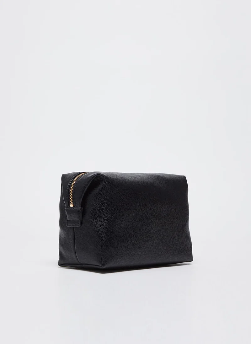 Liu Jo Black vanity case