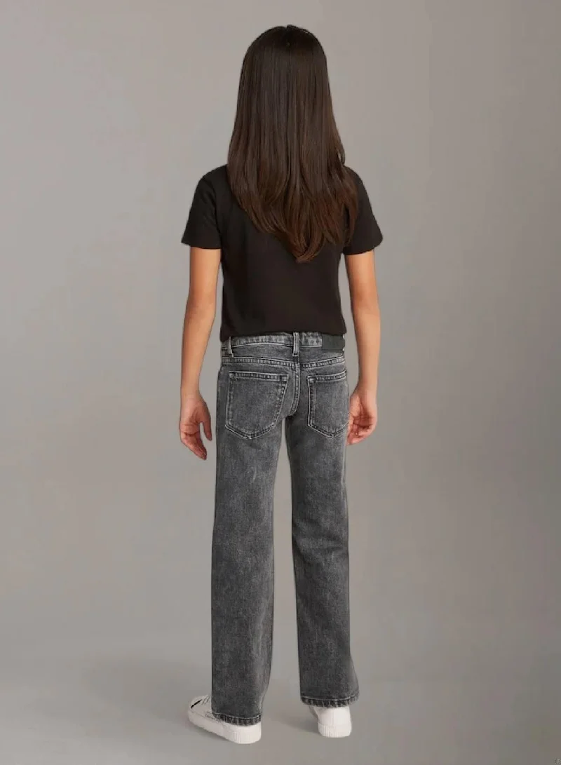 كالفن كلاين جينز بنطال جينز بقصة مستقيمة وخصر متوسط الارتفاع