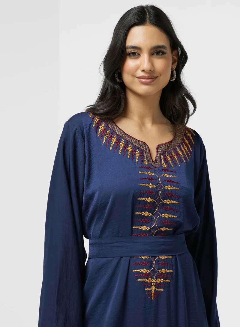 hayas closet Embroidered Belted Jalabiya