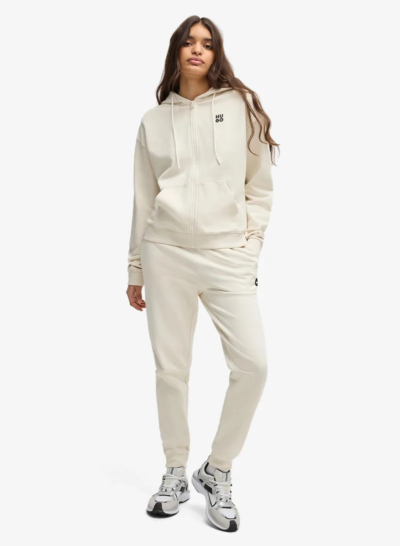 هوجو سنيكرز مستوحى من الجري بشبكة وسويد