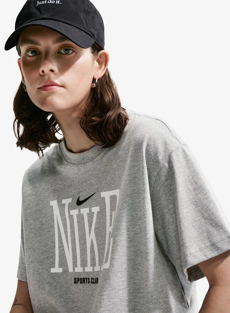 Nike  Nsw Classic Boyfriend Oc Inconnect T-Shirt for Women | Best Price UAE
