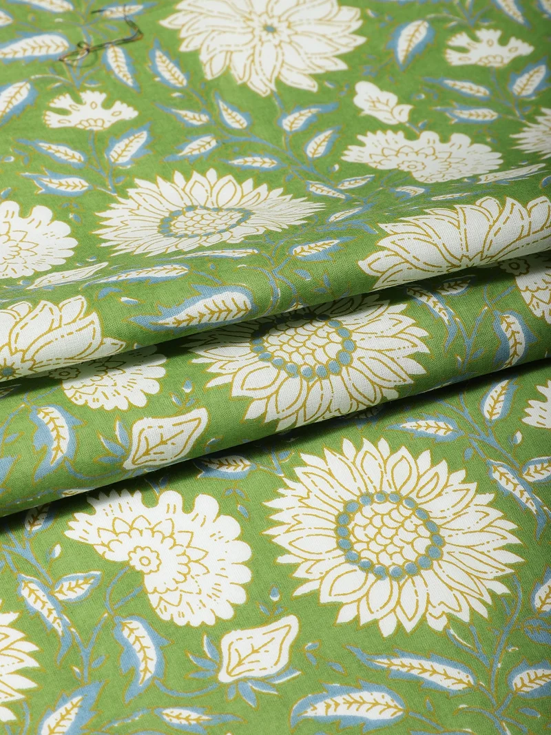 أيه كيه إس Leaf Green Floral Cotton Fabric