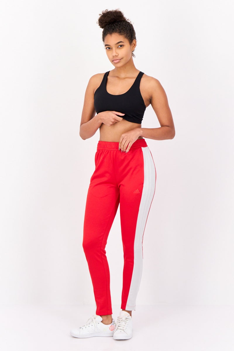 Adidas سروال رياضي نسائي مناسب مع حبل سحب للتدريب، أحمر - Image 4