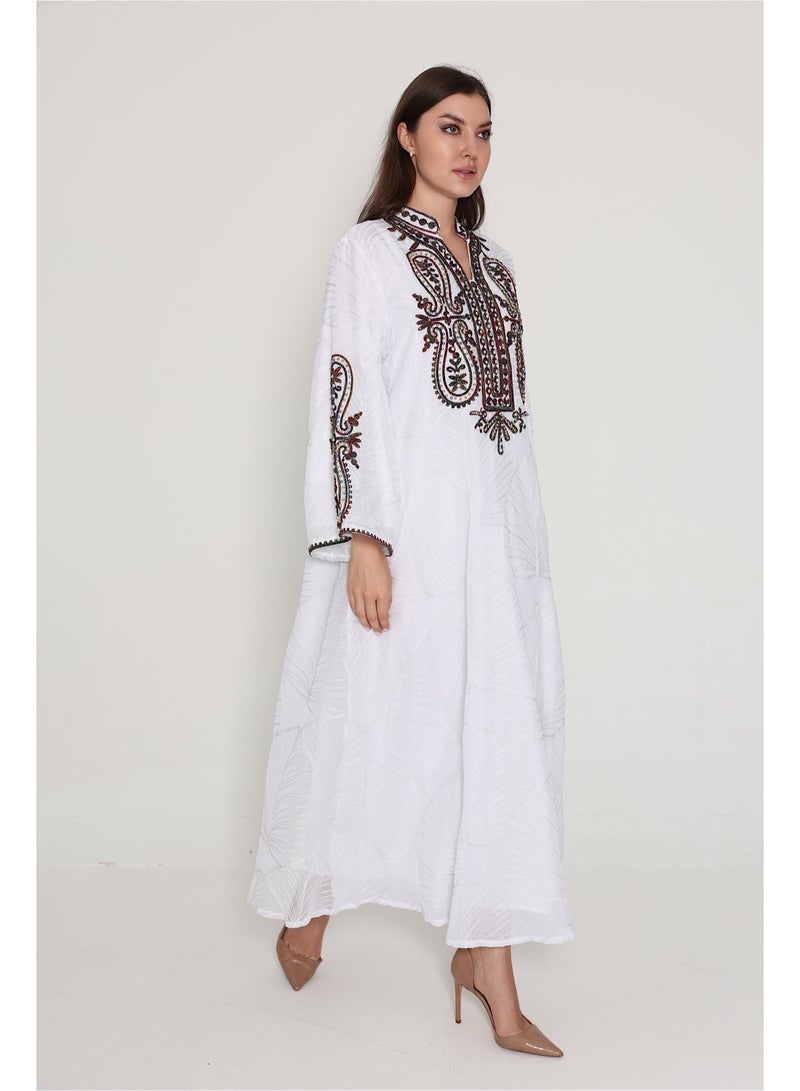 اكسا جلابية كريستال وخيط أنيقة  أبيض - Image 2