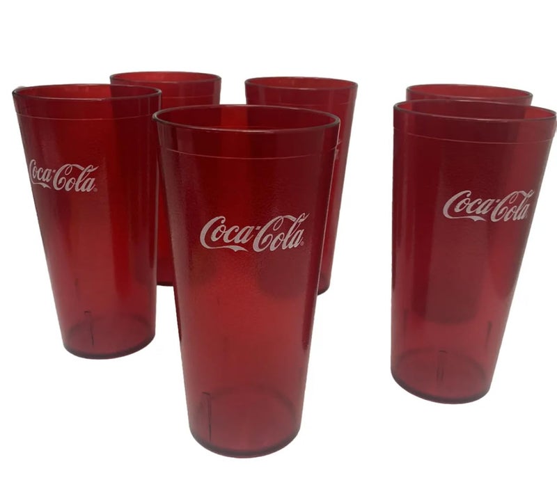 Coca-Cola أكواب بلاستيكية حمراء من كوكا كولا لمطعم سابلاي ديبوت سعة 24 أونصة - Image 2