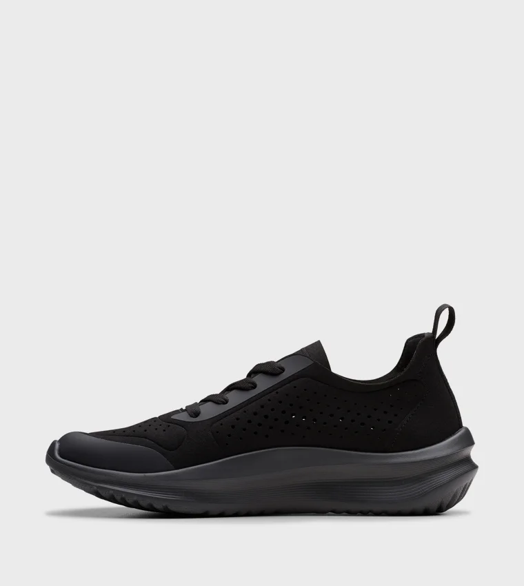 clarks Solevana Tie Black Low-Top Sneakers
