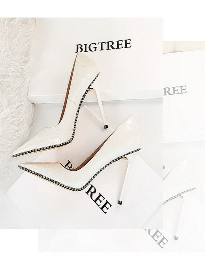 BIGTREE Shallow Mouth Pointed High Heel 8CM White - Image 2