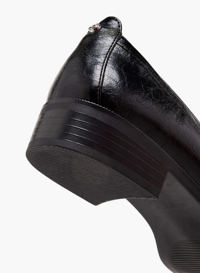 سيليست Women's Cutout Detail Loafers