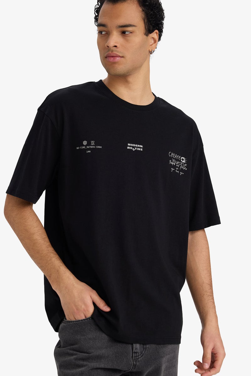 ديفاكتو تيشيرت قطن نص كم اوفر سايز برقبة مستديرة - Image 1