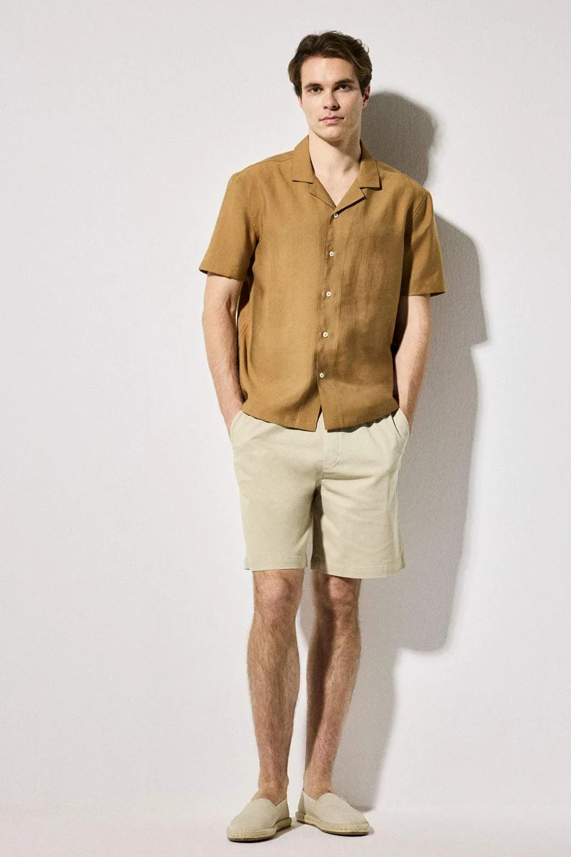 ديفاكتو Regular Fit Resort Neck Sensual Short Sleeve Shirt