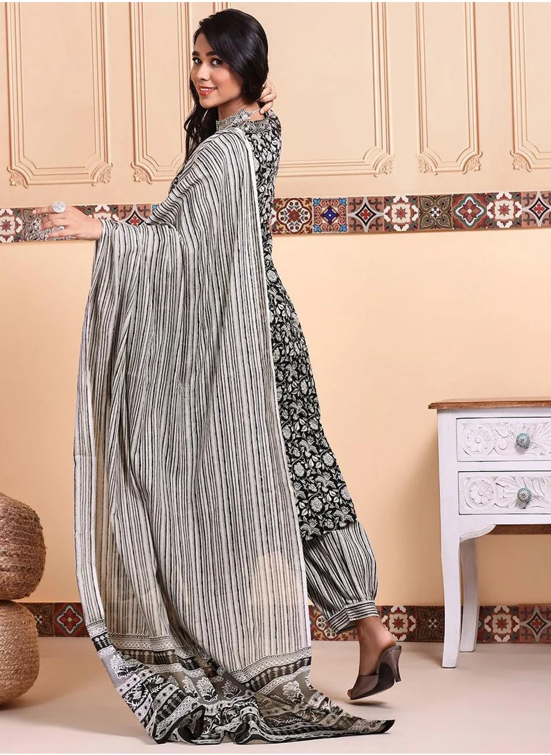 ISHIN Women's Black 100% Cotton Embellished Tunic Full Length Casual Straight Fit Kurta Set