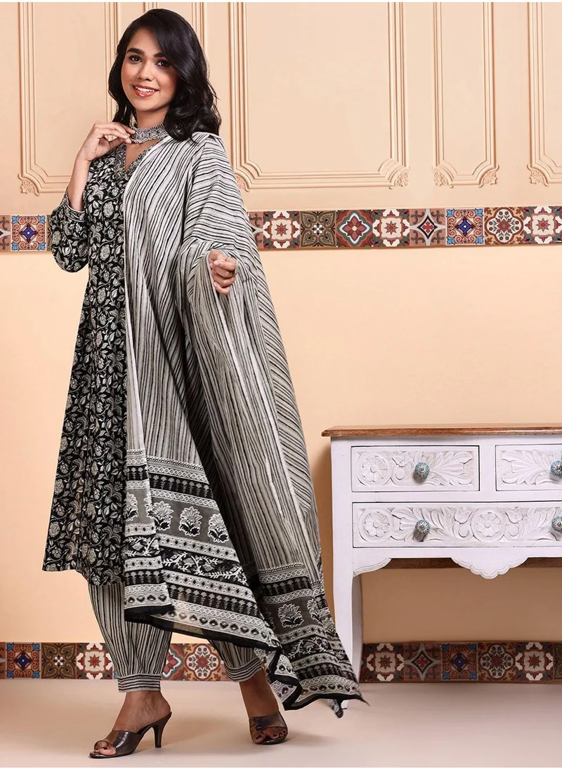 ISHIN Women's Black 100% Cotton Embellished Tunic Full Length Casual Straight Fit Kurta Set