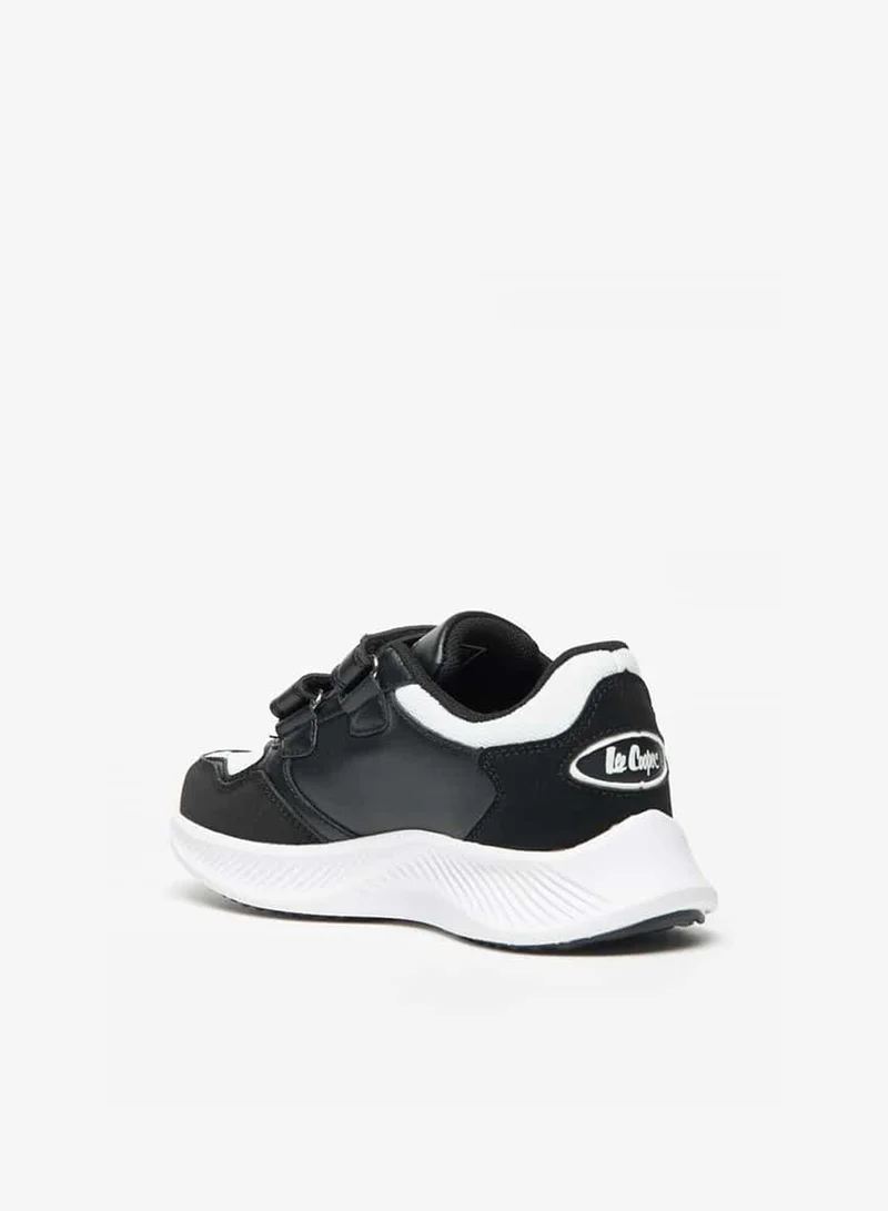 لي كوبر سنيكرز أولاد بنعل خارجي بنمط لوحات وإغلاق بشريط لاصق