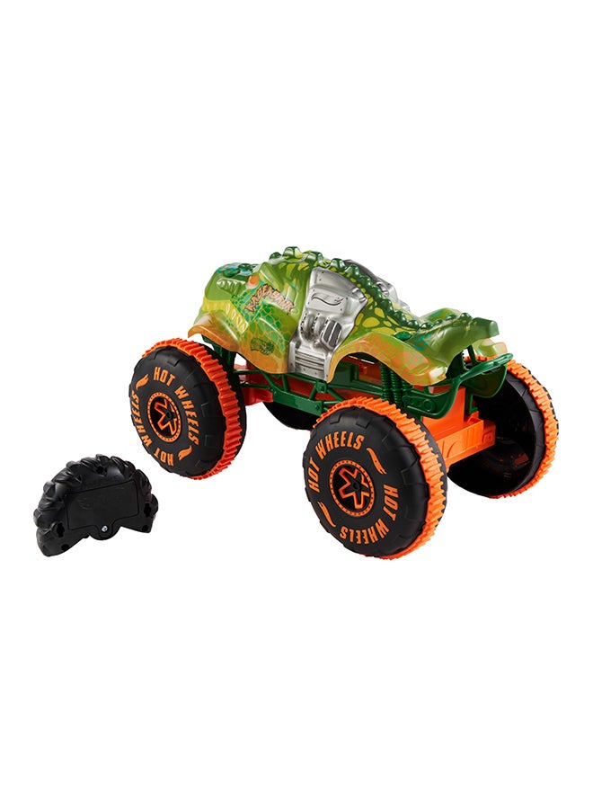 Hot Wheels سيارة لعبة التحكم عن بعد شاحنات الوحش، مقياس 1:15 راجيسور مع إطارات عمل قابضة للطرق الوعرة وحركات العجلات - Image 3