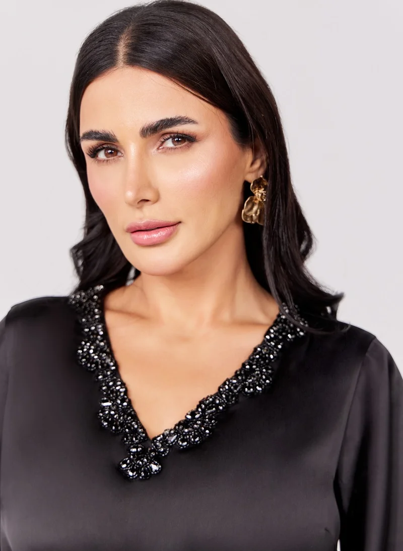 Zigzag Trim Attached Long Sleeve Black Top