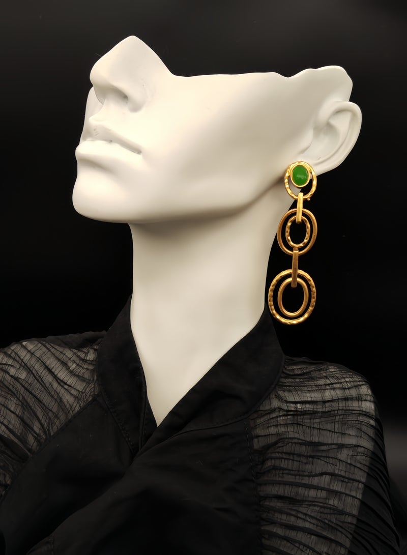 Long earrings with double hoops in light gold - Image 2