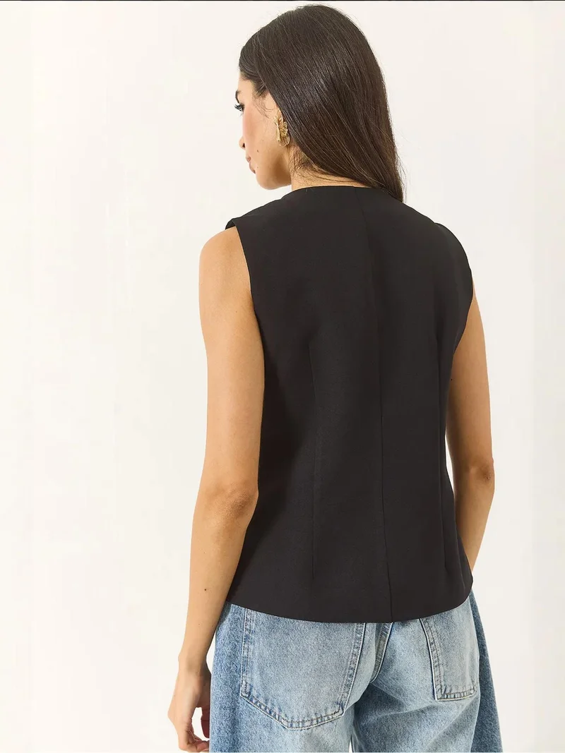 Bianco Lucci LUCCI Fitted Button Closure Waistcoat with Shirt Collar