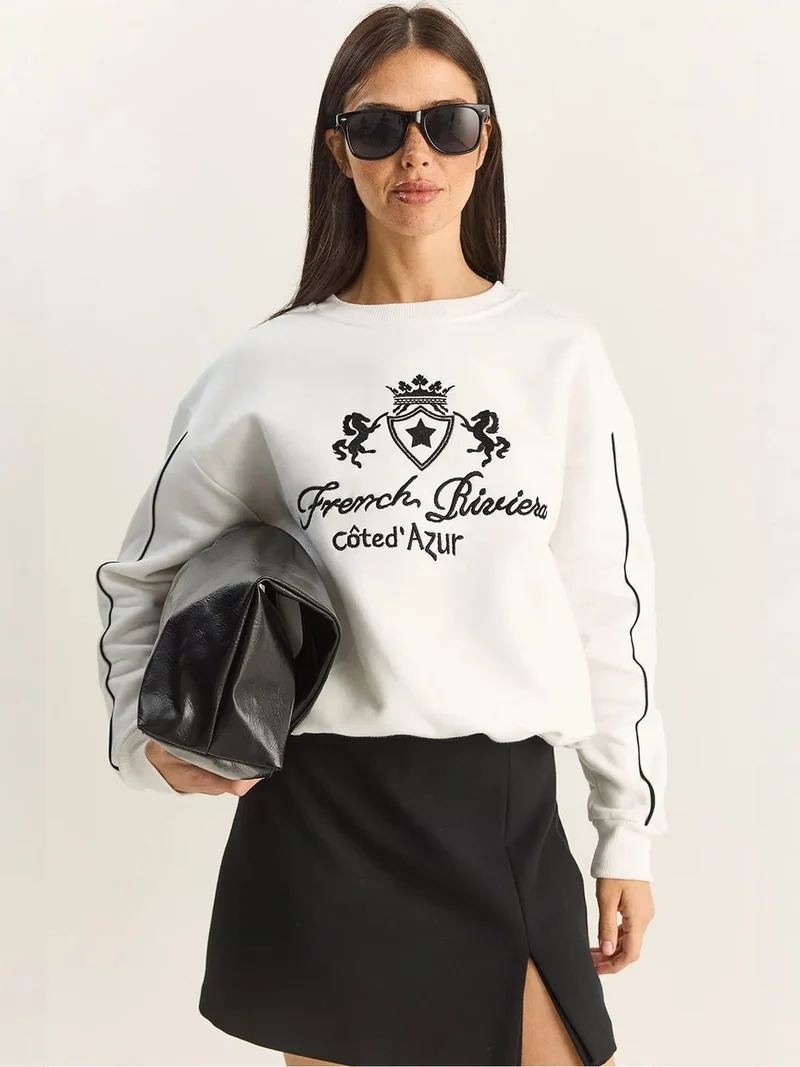 بيانكو لوتشي LUCCI Crew Neck Embroidered Sweatshirt