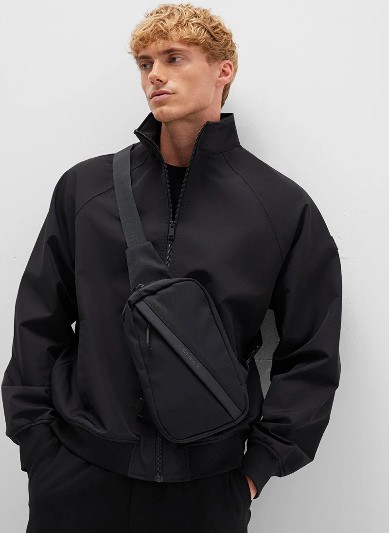 مافي front zipper detail Crossbody bag