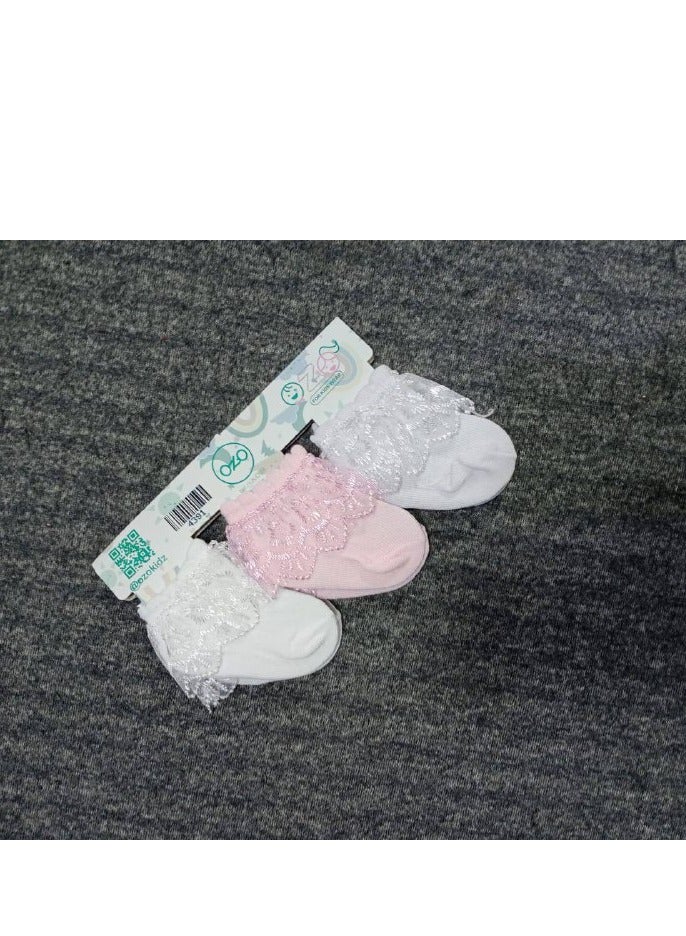 مجموعه من 3 شرابات دانتيل لحديثي الولاده  الوان مختلفه - Image 3