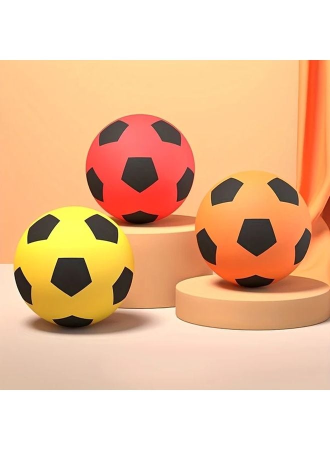 كرة الكلب المطاطية الخضراء غير السامة - لعبة تدريب فائقة النعومة والهدوء لجميع السلالات - Image 4