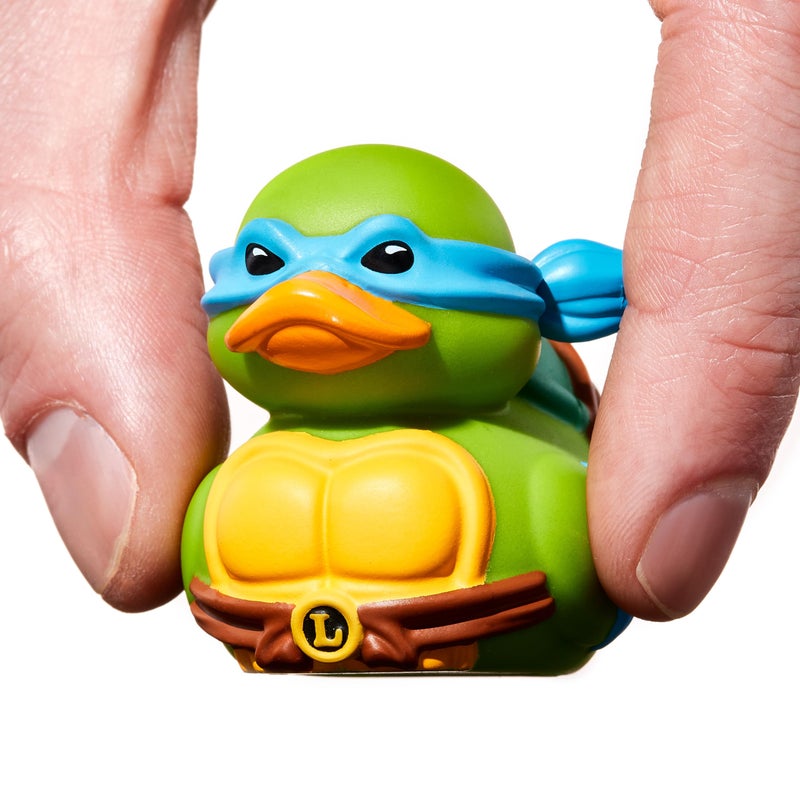 توبز شخصية البطة المطاطية المصنوعة من الفينيل من Tubbz Mini Leonardo - بضائع Tmnt الرسمية - أفلام الحركة وألعاب الفيديو - Image 1