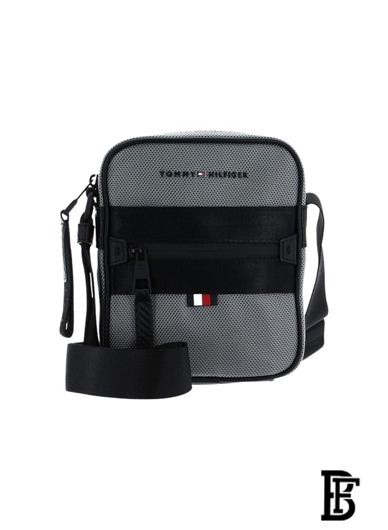 Tommy Hilfiger Bag - ‎ B09CGH1DKT  - Image 1