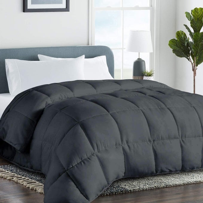 KING SIZE COMFORTER DOWN ALTERNATIVE DUVET INSERT WITH ANTICLUMP TECH 8 TABS ALLSEASON REVERSIBLE LUXURY HOTEL BEDDING GIFTS FOR WOMENMEN DARK GREY 90X102 INCHES