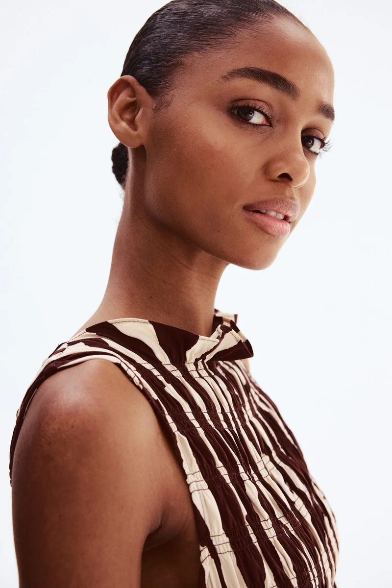 H&M Smocked viscose top