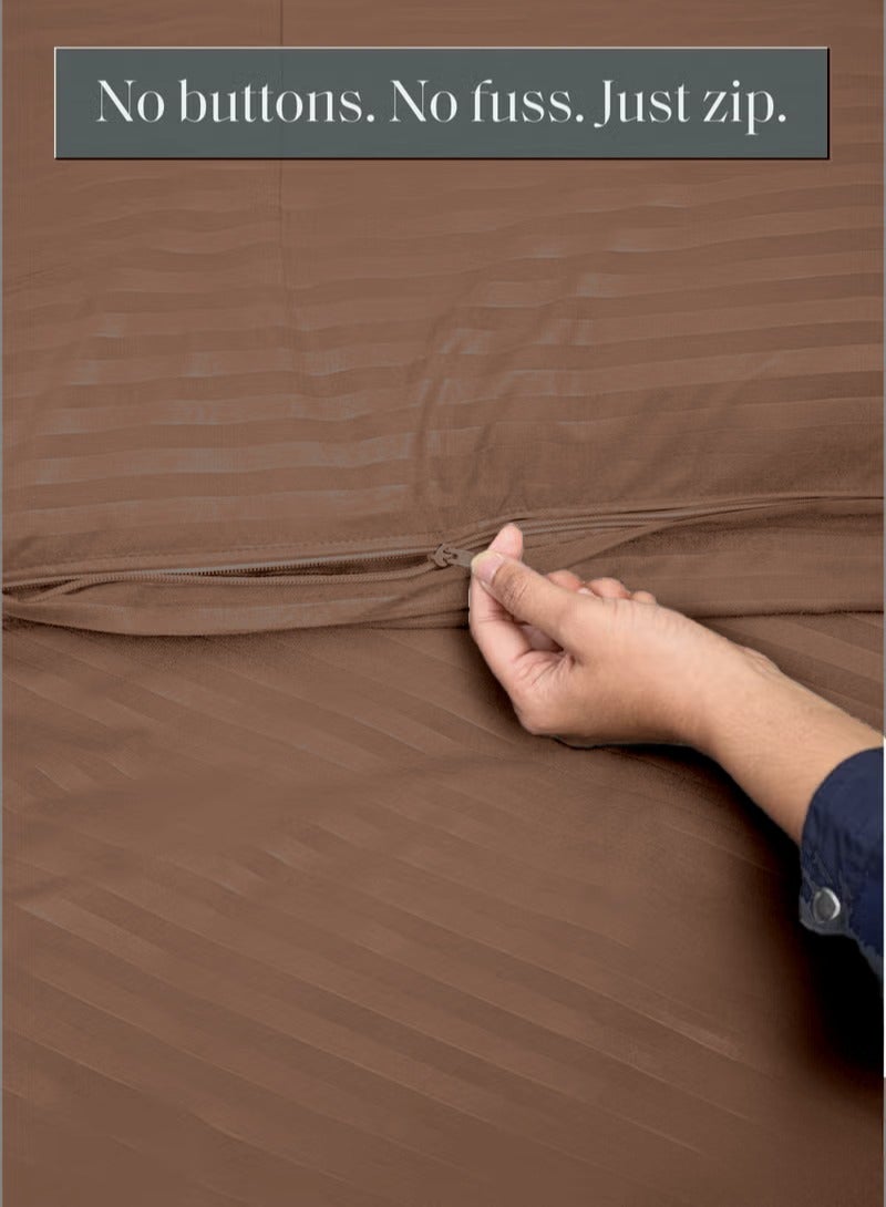 Eworld Premium Striped Duvet Set All Season – 4-Pieces Set Brown | King Size 220x240 cm | Ultra-Soft, Wrinkle-Resistant & Made in Dubai | Includes Duvet Cover, Fitted Sheet (200x200 cm) & 2 Pillowcases (50x70 cm) - Image 3