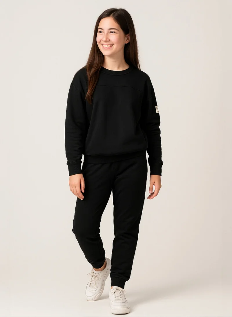 فكتور اند جين طقم مكون من قطعتين مريح يناسب الجسم