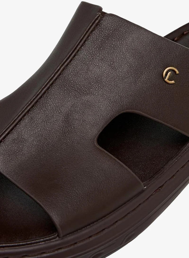 Le Confort Solid Slip-On Comfort Sandals