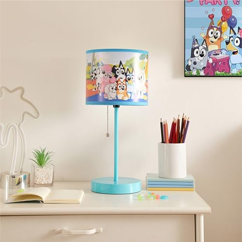 Idea Nuova Bluey Table Lamp for Kids,Stick Lamp with Printed Shade & Pull Chain,Bedroom or Nursery Nightstand Lighting,Official Bluey Merchandise - Image 5