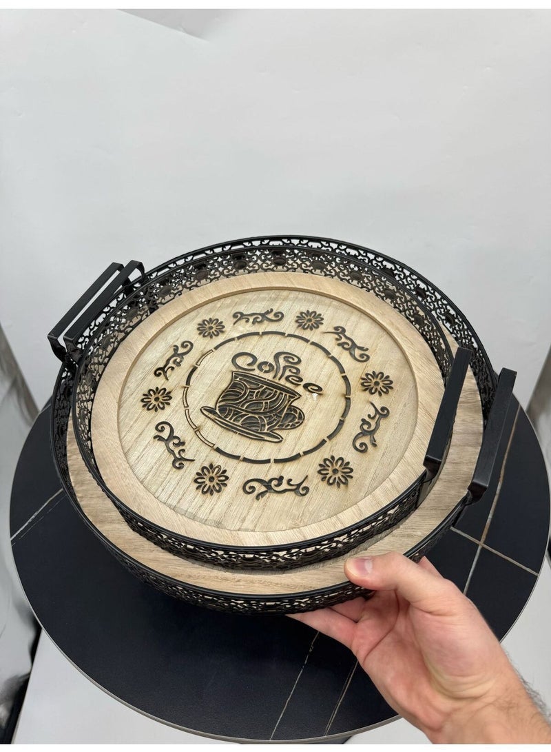 Living Set of 2 round trays with black steel edges and a wooden glass base - Image 5