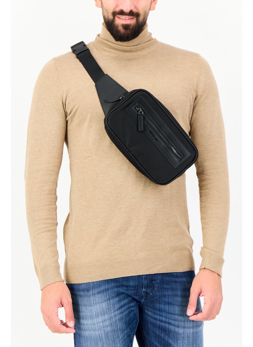 CERRUTI 1881 Men Hardware Logo Fanny Pack, Black  - Image 2
