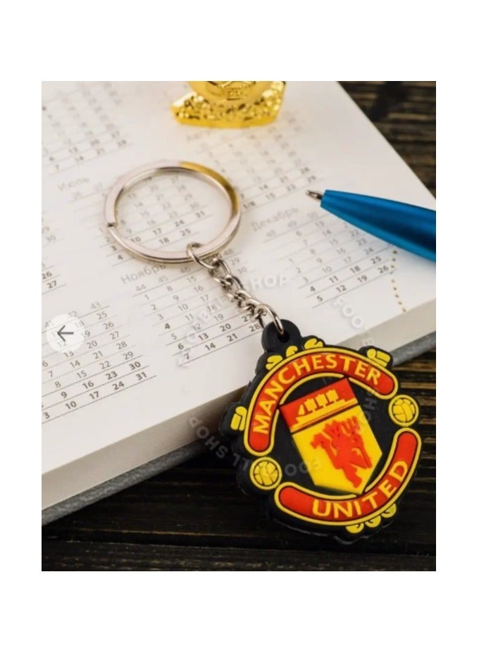 MARIO DRAFTS Manchester United Football Club Official Logo Keychain, Metal Ring with Team Crest Pendant - Image 1