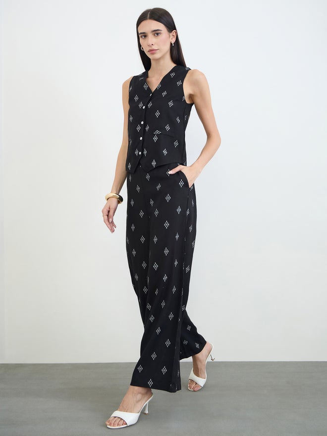 Styli Black Printed Wide Leg Pants with Side Pocket - Image 1