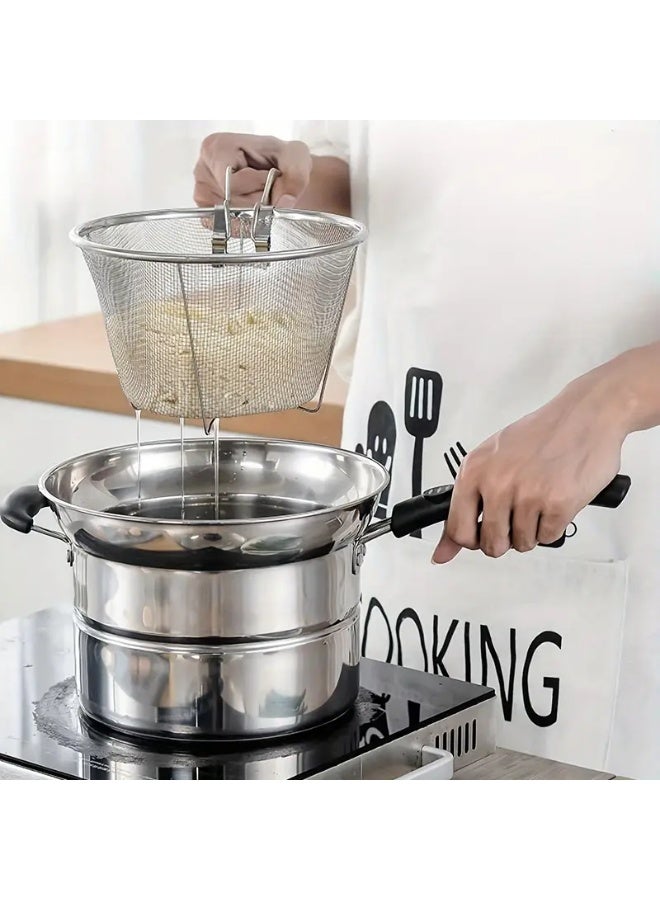 A single piece of multi-purpose, deep basket-shaped mesh strainer that can be used for steaming or frying. It is used in pasta restaurants to boil pasta, noodles, or instant noodles. It is also used to boil vegetables, corn, or fry potatoes, chicken nuggets, fish, or samosas. A practical, civilized tool for quick juicing. There is no need now to use several pots to prepare noodles or pasta. Just place the strainer inside the cooking pot and leave it until it is cooked, then drain it easily. Ideal for the kitchen, restaurants, food trucks, or hotels. Made of rust-resistant stainless steel. It has a handle for easy grip and is foldable for easy storage. The strainer mouth measures 18.3 cm wide and 11.6 cm deep - Image 4
