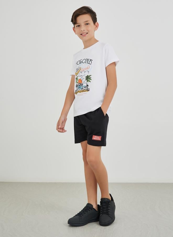 Styli Styli Boys Solid Pin Tuck Drawstring Waist Shorts  - Image 2