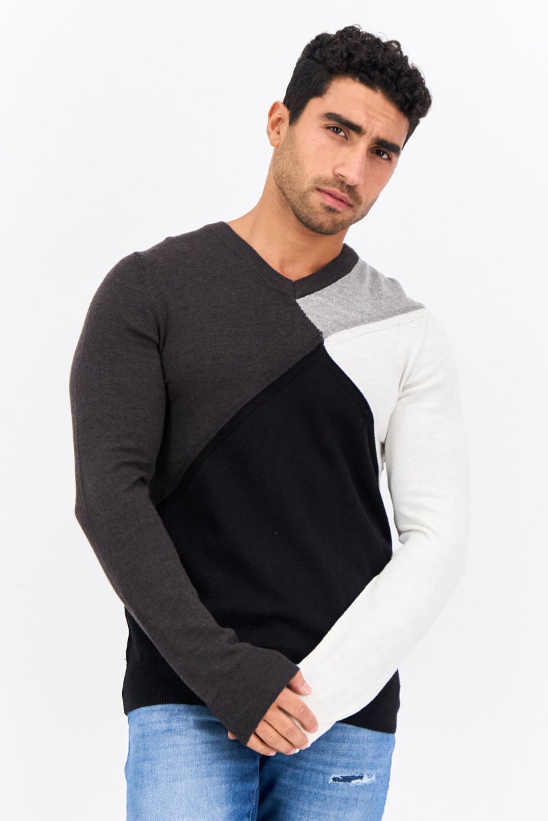 PERRY ELLIS سويت شيرت رجالي بأكمام طويلة على شكل حرف V، ملون، أسود - Image 1
