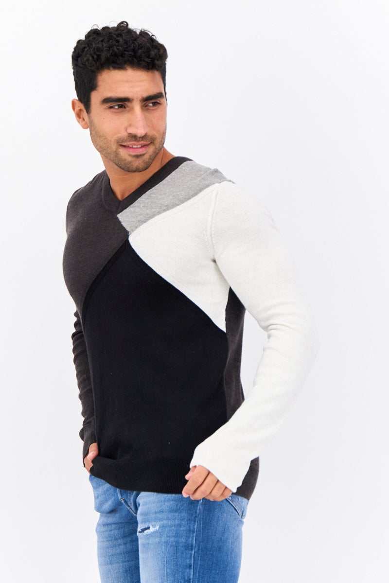 PERRY ELLIS سويت شيرت رجالي بأكمام طويلة على شكل حرف V، ملون، أسود - Image 2
