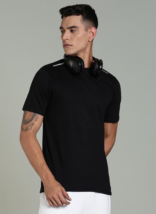 OUTLAWS Men's Solid Round Neck Cotton Slim Fit T-shirt in Black - Image 3