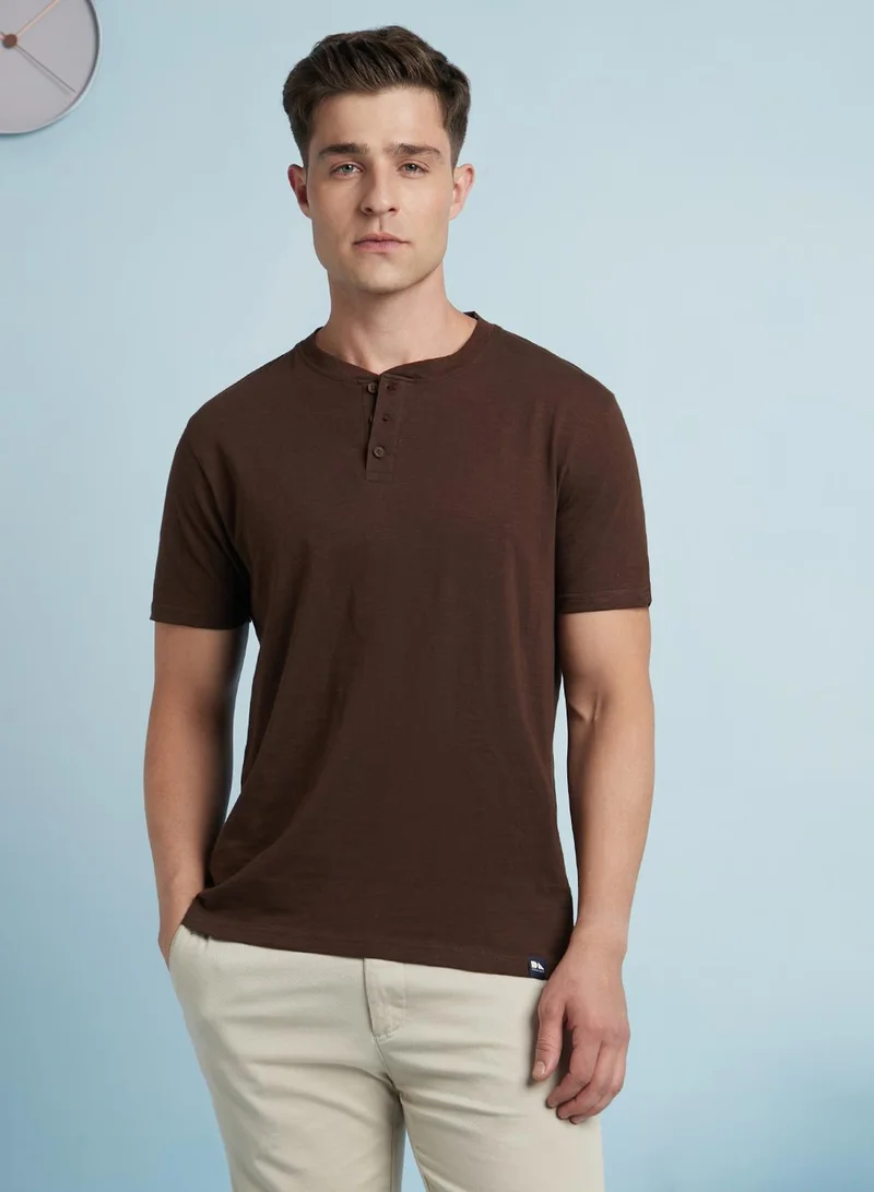 Dennis Lingo Men's Brown 100% Cotton Solid Regular Fit T-Shirt