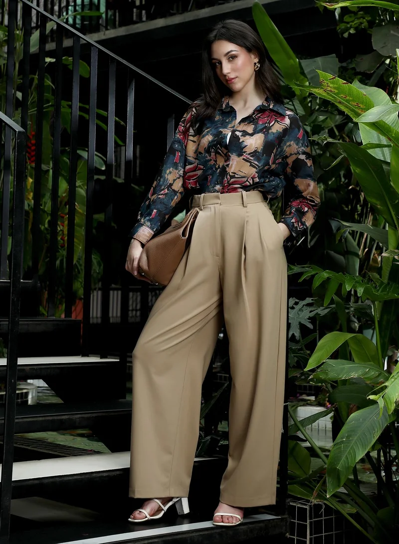 Pinacolada  Women's Emerald Green & Khaki Beige Artistic-Flowers Oversized Shirt | نساء | أكمام طويلة | طبعة زهرية | طوق منتشر | كاجوال كبير الحجم | قميص for Women | Best Price UAE