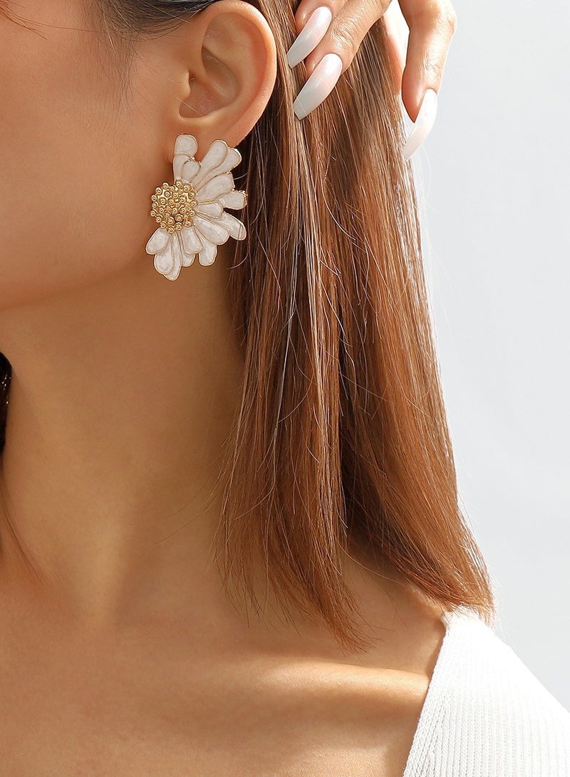 Delicate Daisy Flower Earrings with Layered Petals - Minimalist and Fresh Style - Image 2