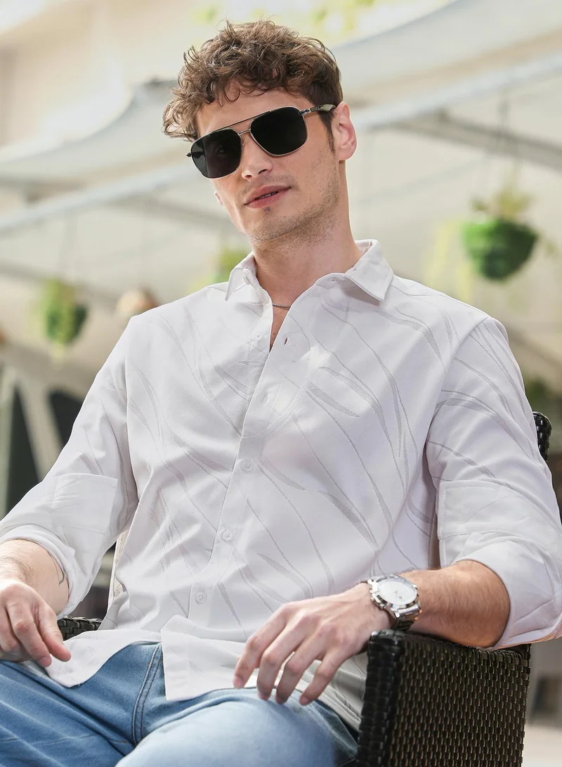 Campus Sutra Men's Daisy White Scratch-Tactile Shirt