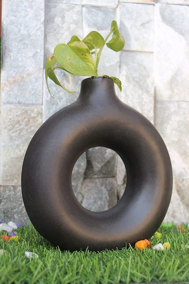 Kreative Homes Kreative Homes Premium Donut Ring Vases Ceramic Round Shaped Flower Pot Ring Shaped vases Handcrafted Flower Vases and Pot for Home Decoration Center Table Decor Ideal Gift Black  - Image 5